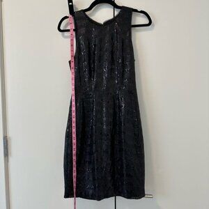 BCBG Max Azria Sequin Keyhole Back Dress Size 6 Good Condition